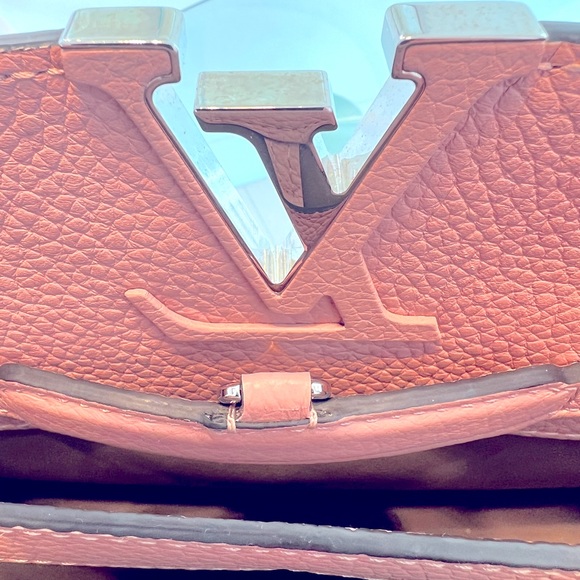 Capucines Louis Vuitton pink handbag with matching scarf - Picture 6 of 6